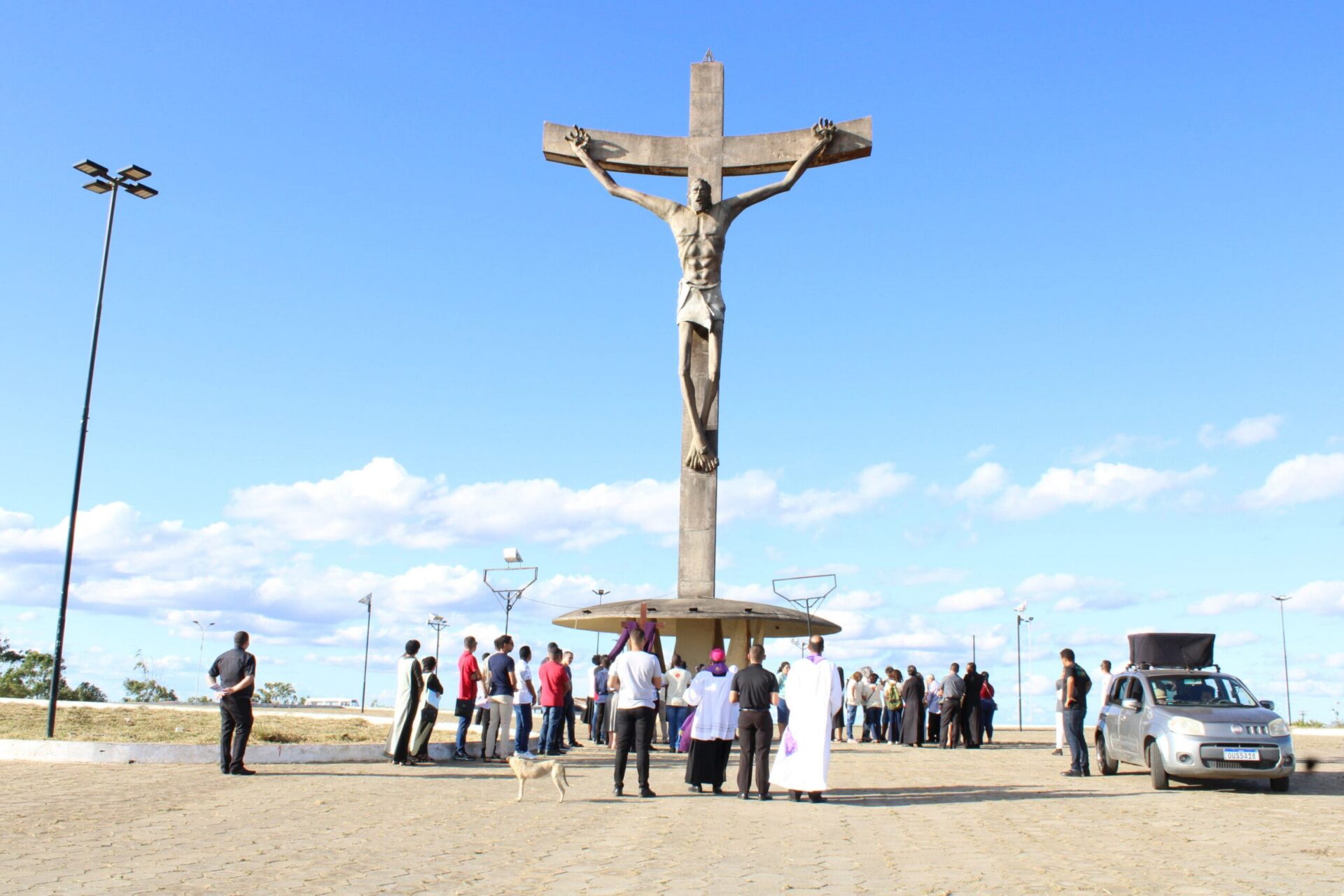 Via-Sacra Vocacional no Cristo Crucificado de Vitória da Conquista